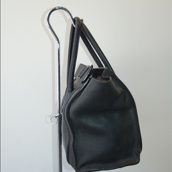 CELINE MINI LUGGAGE // Black 🖤 - Picture 3 of 10